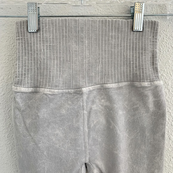 NEW Free People Movement Good Karma Leggings - Picture 7 of 16